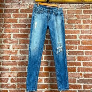 FIDELITY scoop, low rise skinny, distressed 27